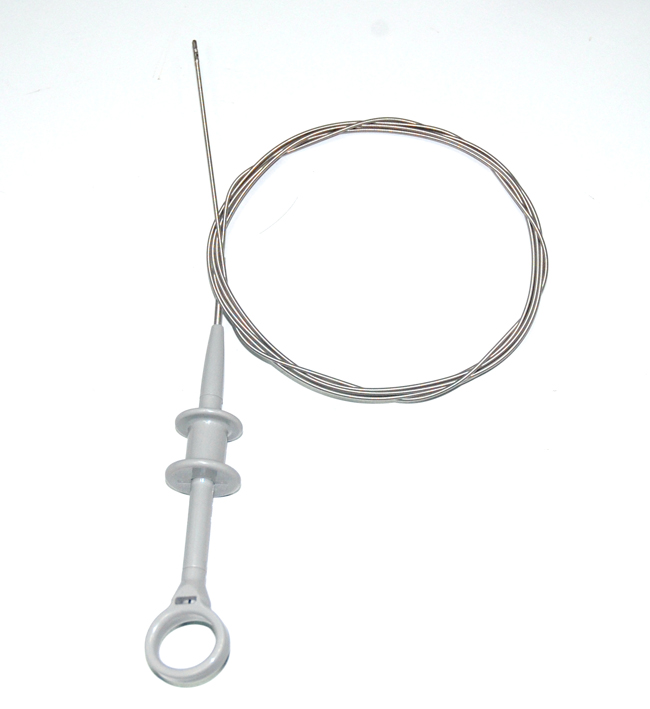 選擇合適的工業(yè)內(nèi)窺鏡探頭、鏡頭及進(jìn)入產(chǎn)品的通道，檢測(cè)前應(yīng)清楚通道內(nèi)的障礙、毛刺等可能阻礙、損傷工業(yè)內(nèi)窺鏡探頭的物體。