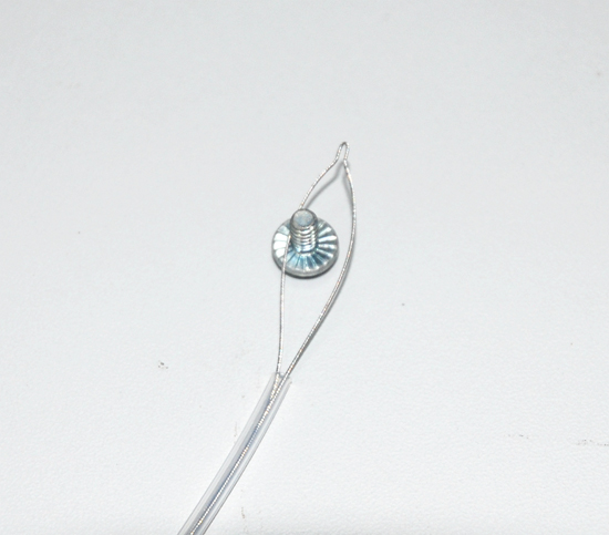  2、鎖定后，收縮圈口