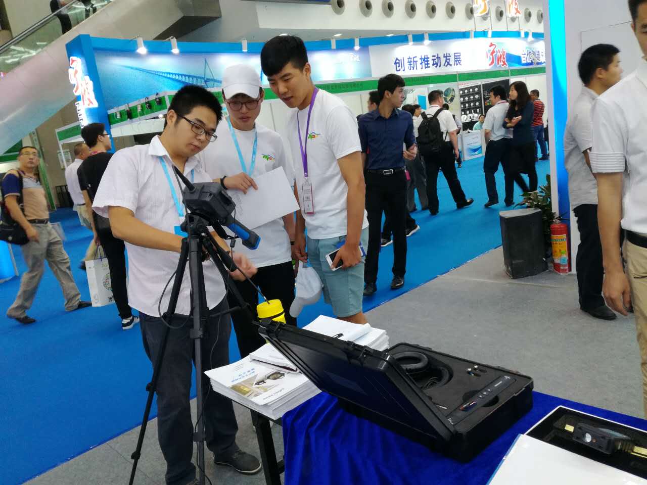 亞泰光電攜百萬像素工業(yè)內(nèi)窺鏡亮機(jī)2016第九屆APEC技展會