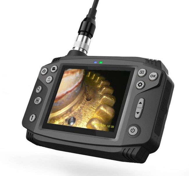 亞泰光電近日成功推出的針對汽修行業(yè)CIE便攜式汽車內(nèi)窺鏡