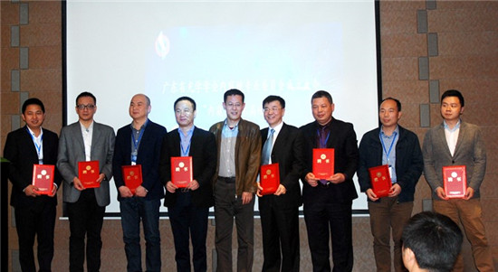 內窺鏡專業(yè)委員會首屆領導成員合影