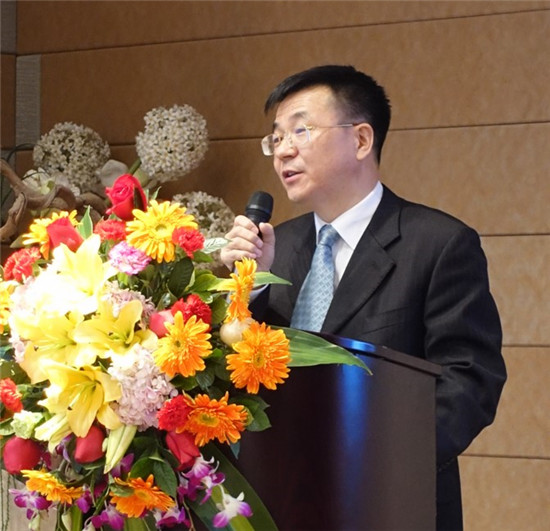 內窺鏡專業(yè)委員會主任鄭翔致辭